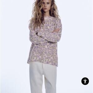 ZARA WOMEN's FLORAL Long Knit Sweater Size Medium White Lila Nwt crew neck